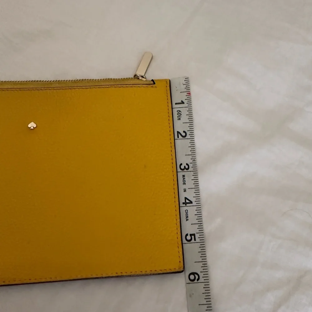 kate spade chic yellow🍌leather